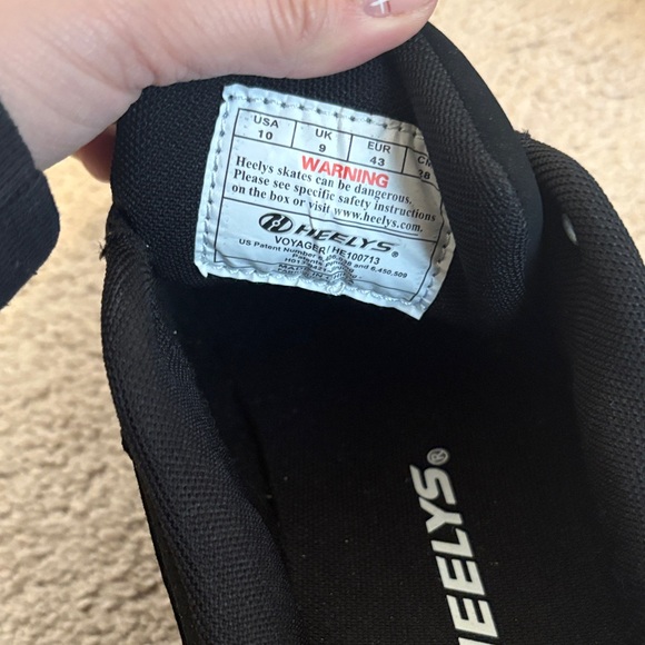 Heelys Black and White Men's Sneakers - Picture 2 of 4